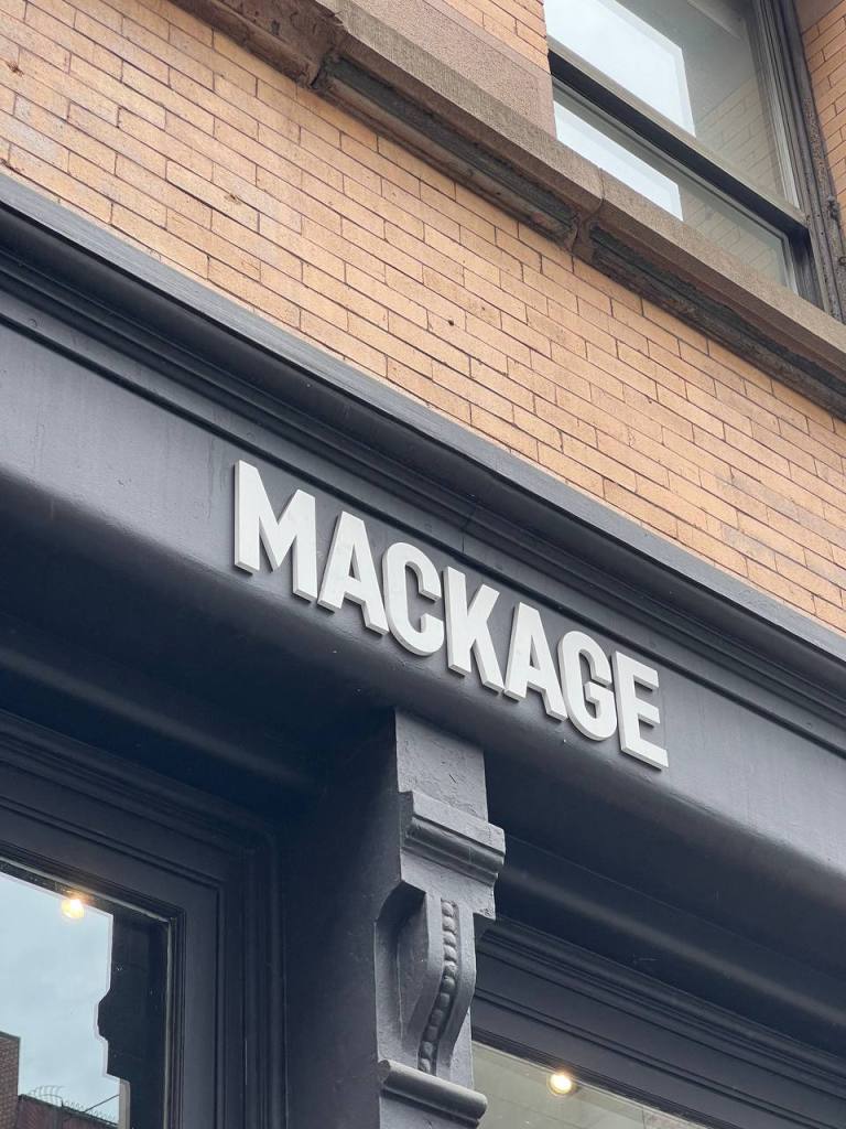 dimensional letters new york